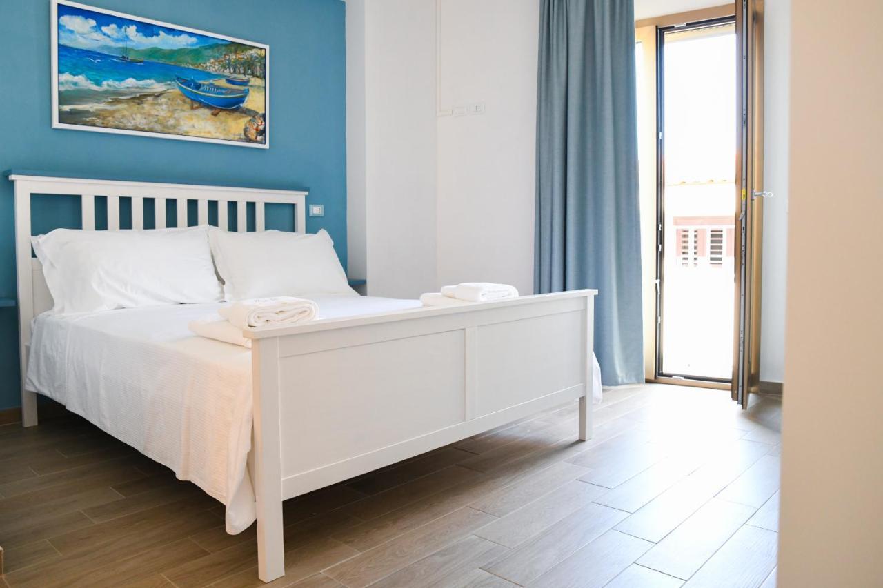 Signora Tita B&B Chianalea - Шилла Экстерьер фото